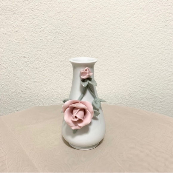 Vintage mini rose vase